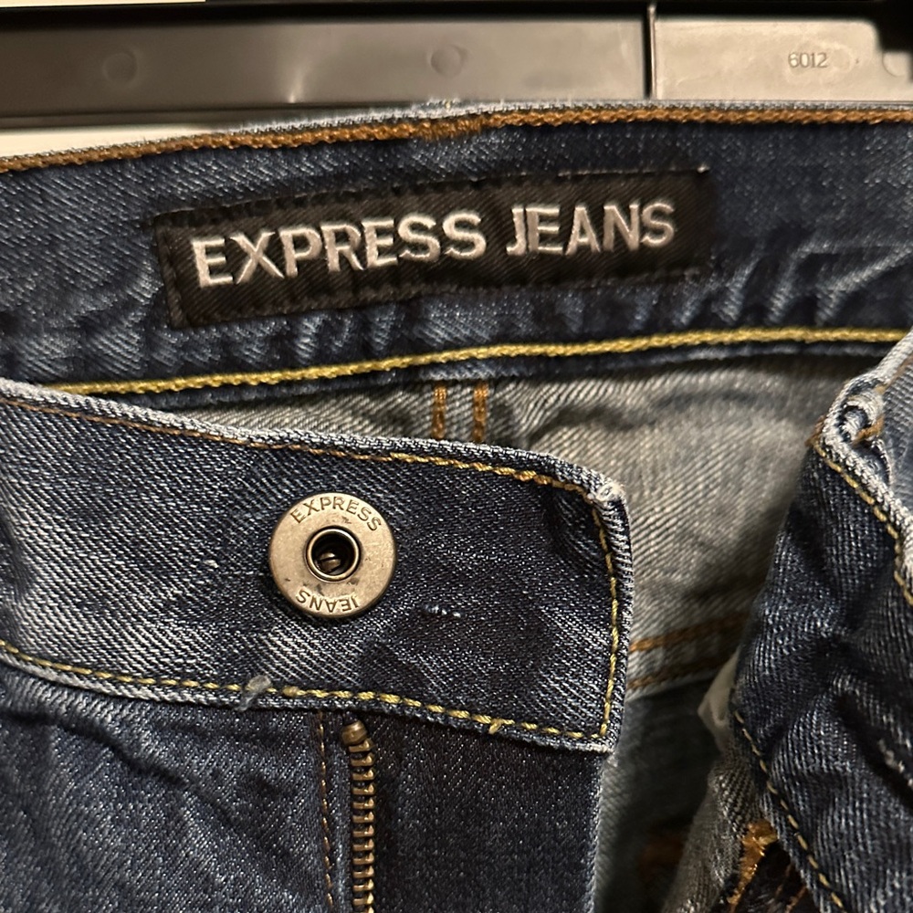 Express Men's Dark Blake Loose Fit Bootcut Jeans. 32x32 - Picture 2 of 8